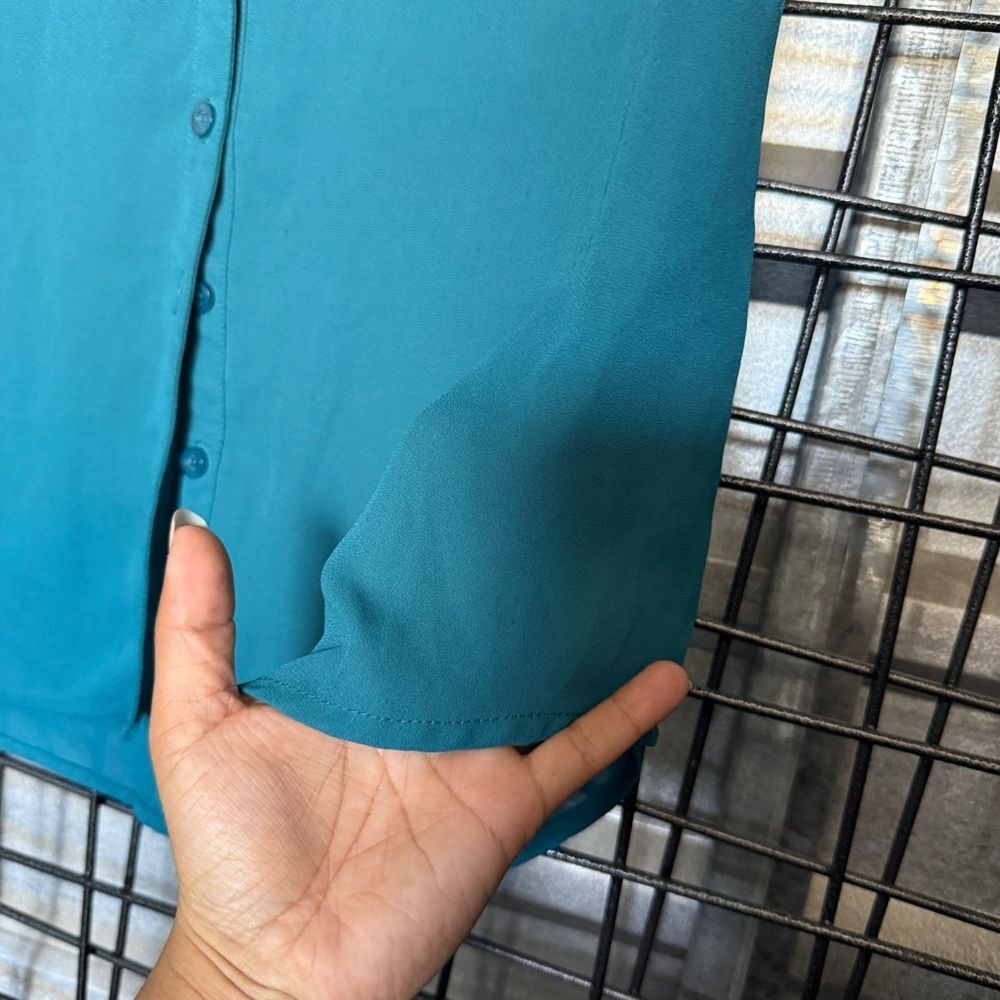 New York company Sleeveless Button-Front Blouse - Teal medium m chiffon A5 - Picture 3 of 5
